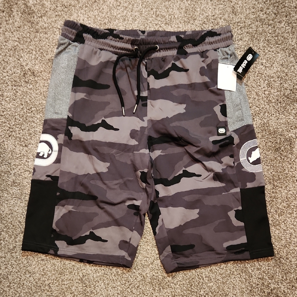 Ecko Unlimited Men's Black and Gray Camo Athletic Shorts